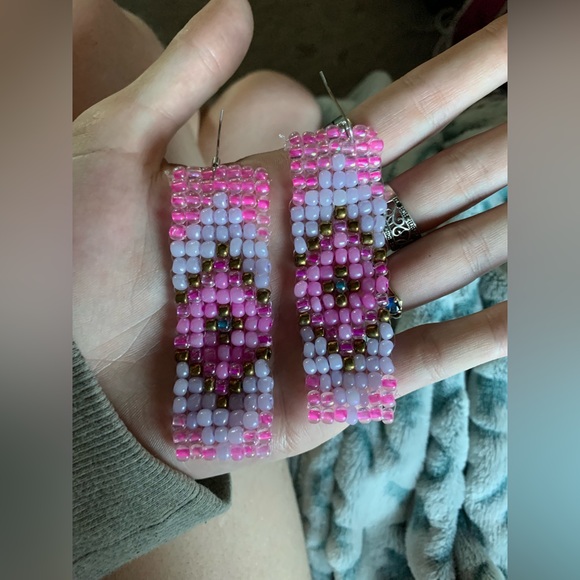 Beautiful had made earrings. - Picture 2 of 3